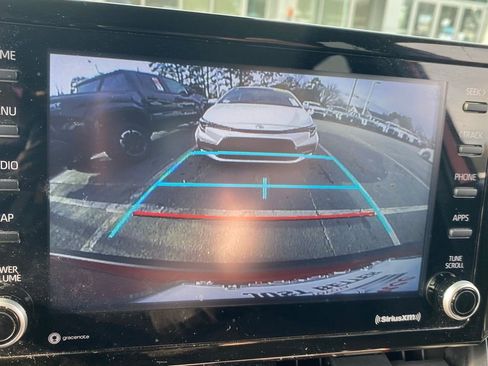 Used 2022 Toyota Corolla Cross LE image 28