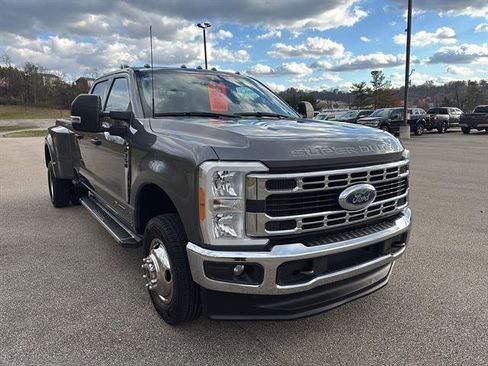 Used 2023 Ford F350 XLT image 6