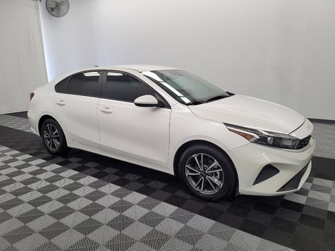 Used 2023 Kia Forte LXS FWD image 11