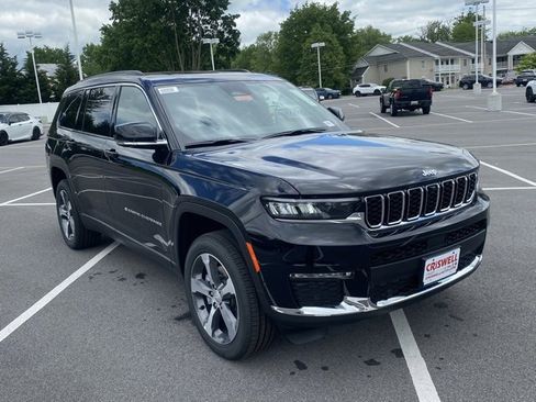 New 2025 Jeep Grand Cherokee L Limited w/ Luxury Tech Group II image 2