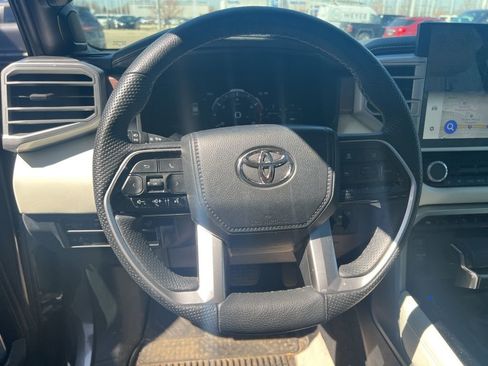 Used 2023 Toyota Sequoia Capstone AWD/4WD image 11