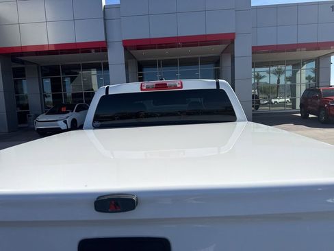 Used 2015 GMC Canyon 2WD Crew Cab image 5