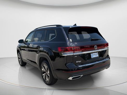 New 2026 Volkswagen Atlas SE FWD image 3