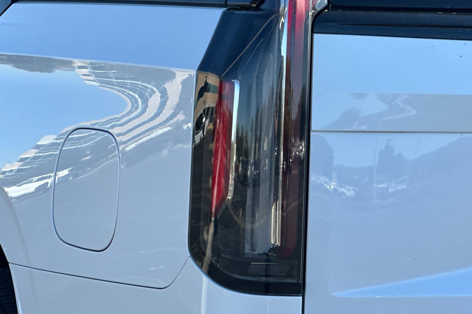Used 2021 Cadillac Escalade ESV Sport Platinum AWD/4WD image 50