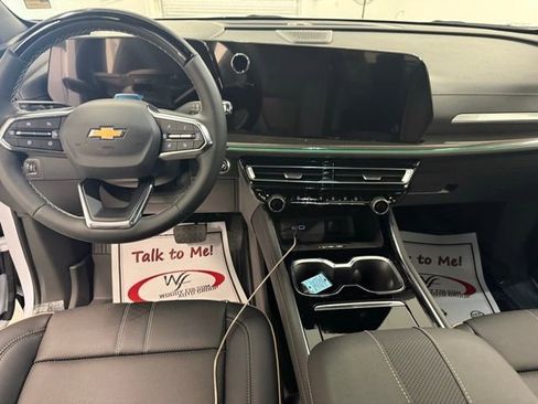 New 2026 Chevrolet Traverse High Country w/ LPO, Floor Liner Package image 18