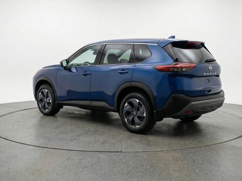 Used 2025 Nissan Rogue SV FWD image 6