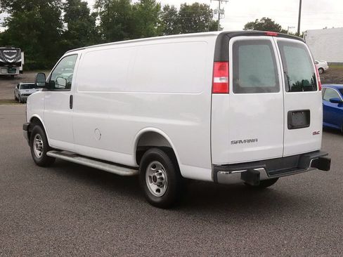 Used 2025 GMC Savana 2500 w/ Driver Convenience Package RWD image 5