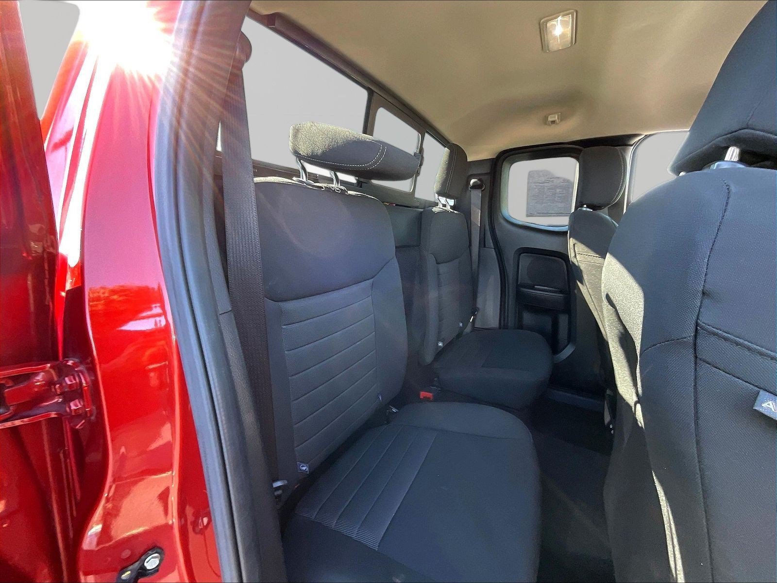 Used 2019 Ford Ranger XLT w/ Equipment Group 302A Luxury AWD/4WD image 26