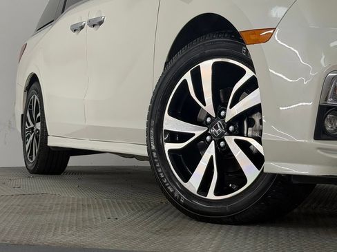 Used 2018 Honda Odyssey Elite image 17