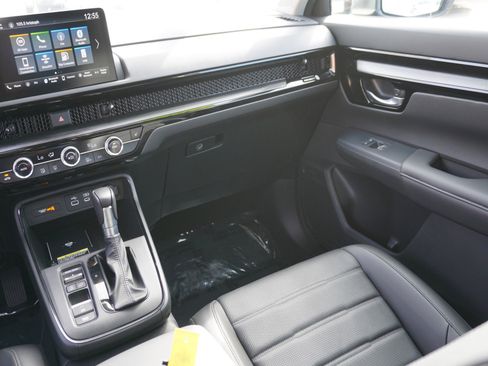 Used 2025 Honda CR-V EX-L image 17