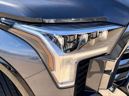 Used 2025 Toyota Tundra Platinum image 26