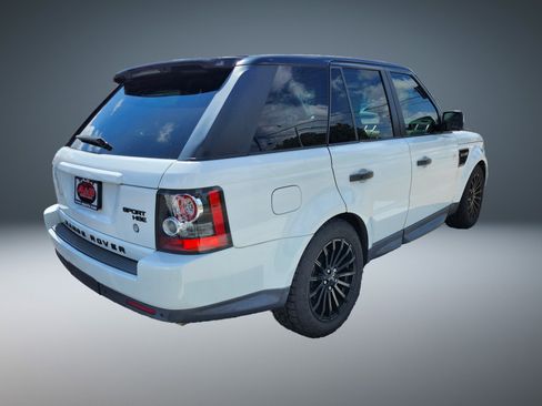 Used 2011 Land Rover Range Rover Sport HSE image 3