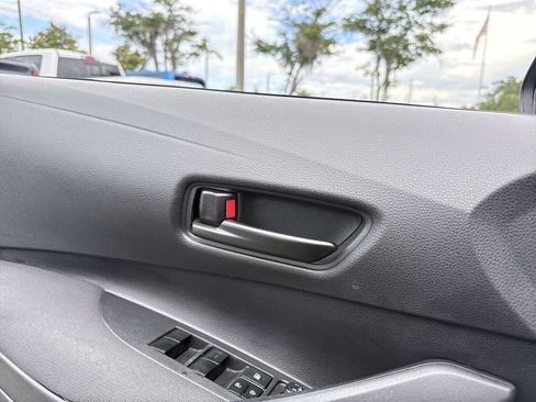 Used 2024 Toyota Corolla LE FWD image 14