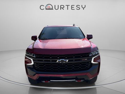 Used 2023 Chevrolet Suburban Z71 w/ Luxury Package image 11