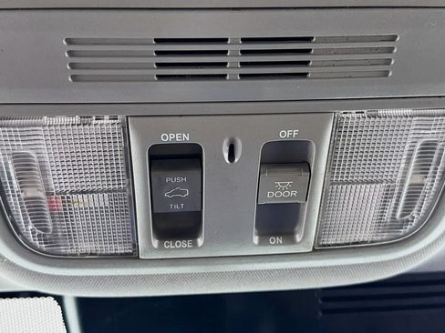 Used 2022 Honda CR-V EX image 12