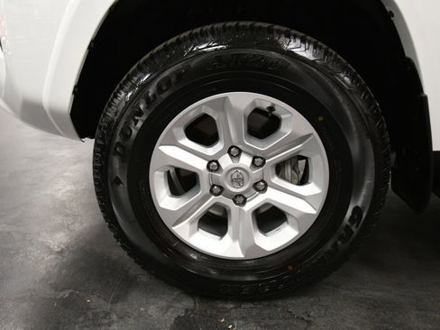 Certified 2024 Toyota 4Runner SR5 Premium image 32