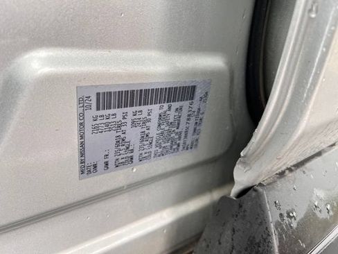 Used 2025 Nissan Rogue SV AWD/4WD image 7