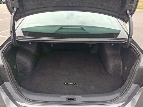 Used 2024 Nissan Altima 2.5 SV image 27