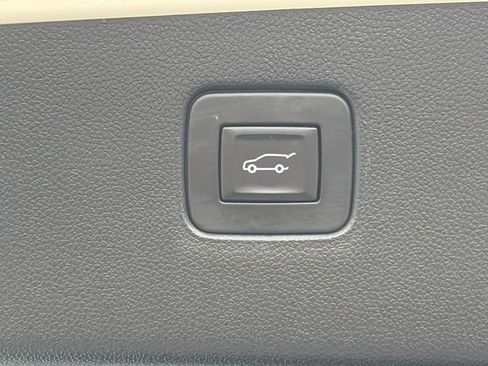 Used 2024 Buick Envista Sport Touring w/ Experience Buick Package image 42