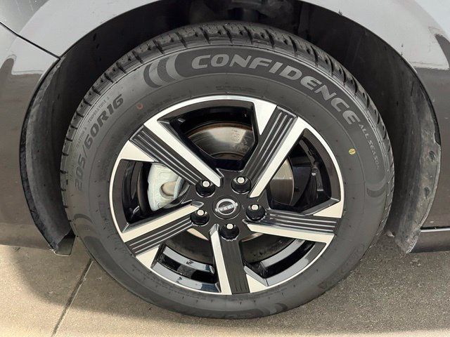 Used 2025 Nissan Sentra SV FWD image 28