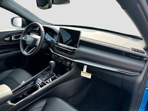 New 2026 Jeep Compass Trailhawk image 30