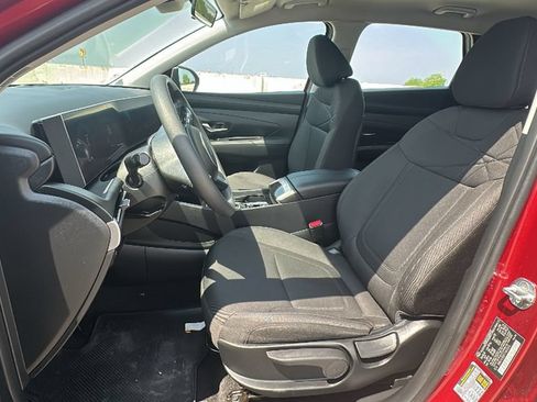 Used 2026 Hyundai Tucson SE FWD image 4