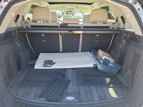 Used 2024 Land Rover Discovery Sport S image 17