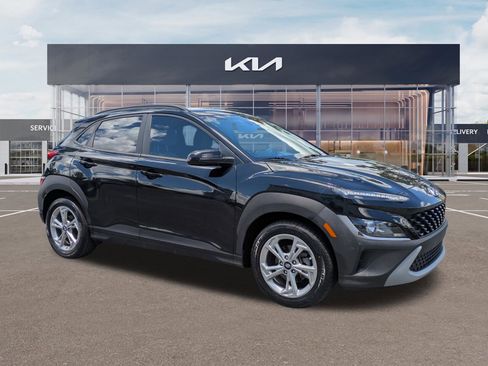 Used 2023 Hyundai Kona SEL FWD image 1