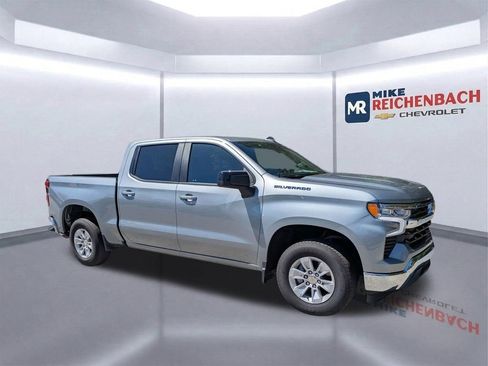 Used 2025 Chevrolet Silverado 1500 LT RWD image 2