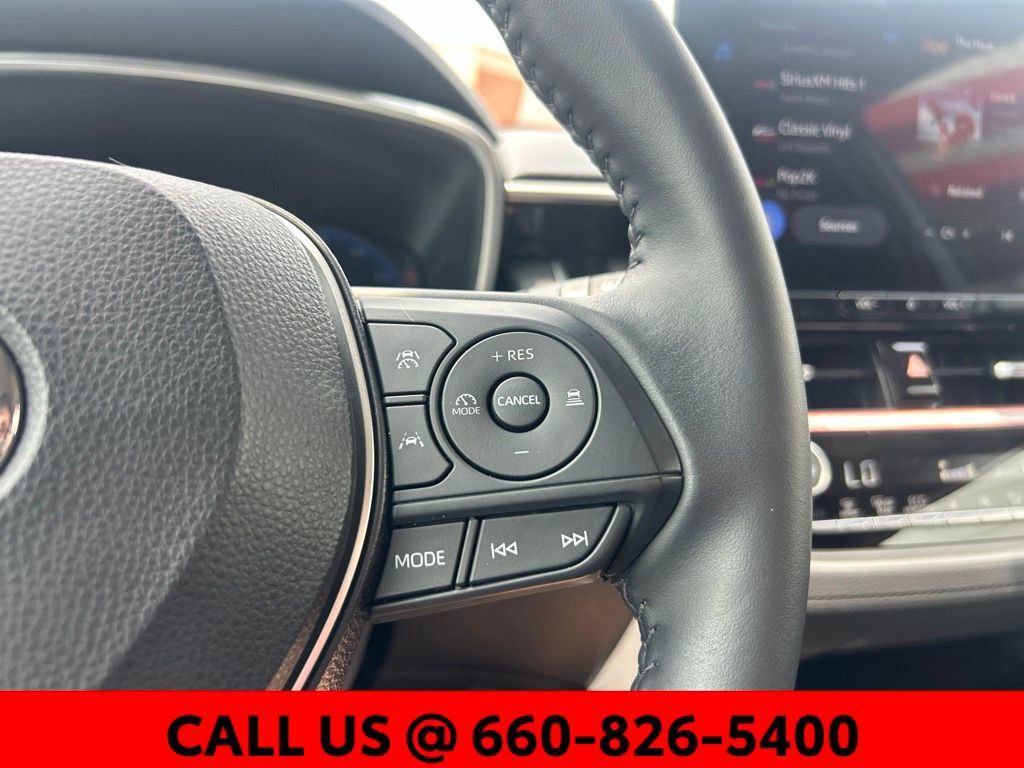 Used 2026 Toyota Corolla Cross XLE FWD image 17