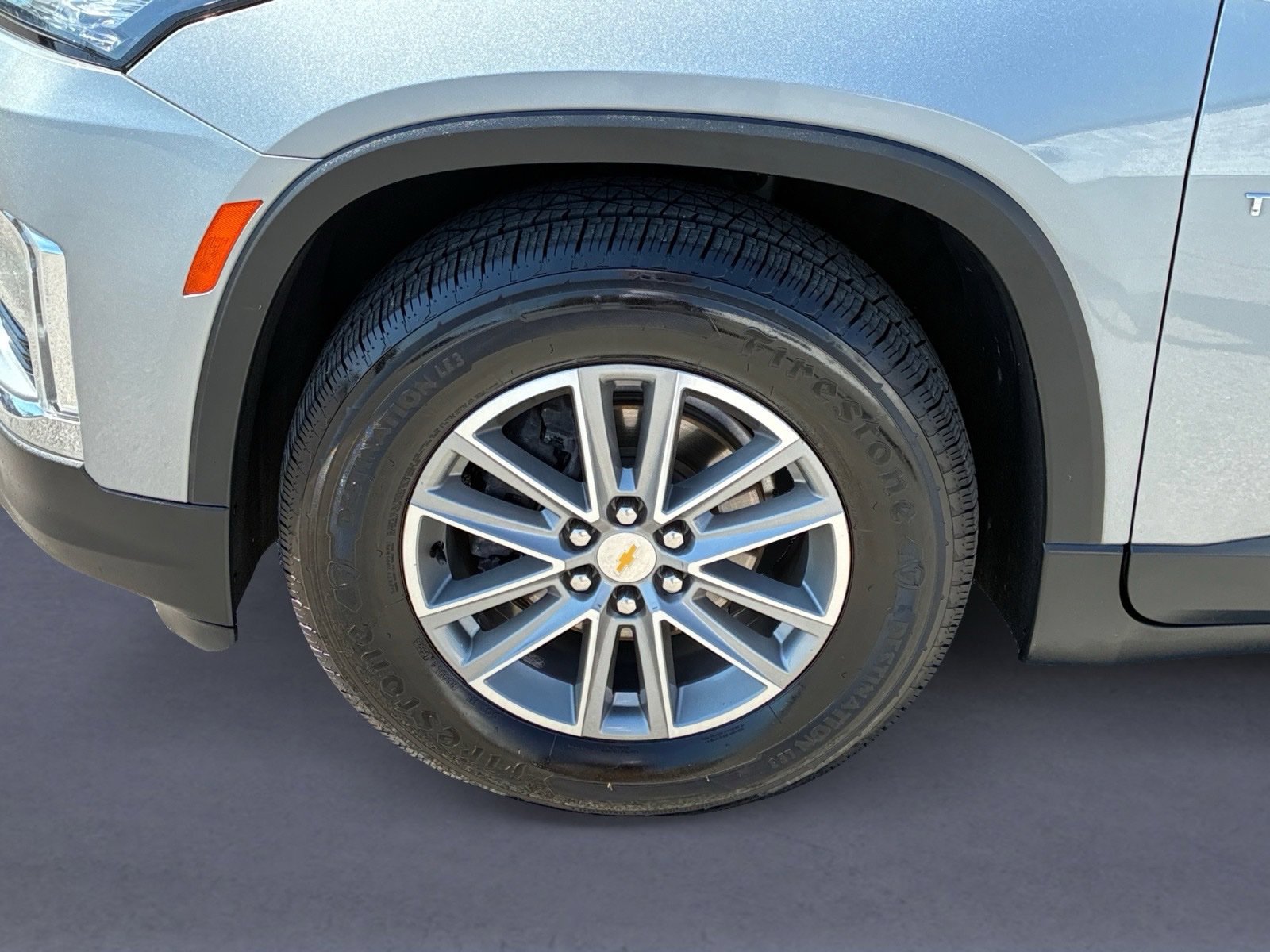 Used 2023 Chevrolet Traverse LT w/ LPO, Cargo Package AWD/4WD image 9