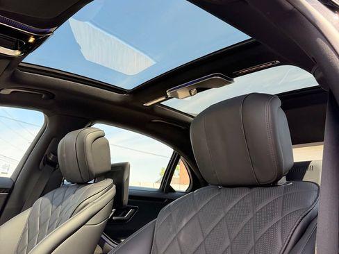 Used 2024 Mercedes-Benz S 580 4MATIC Sedan image 19