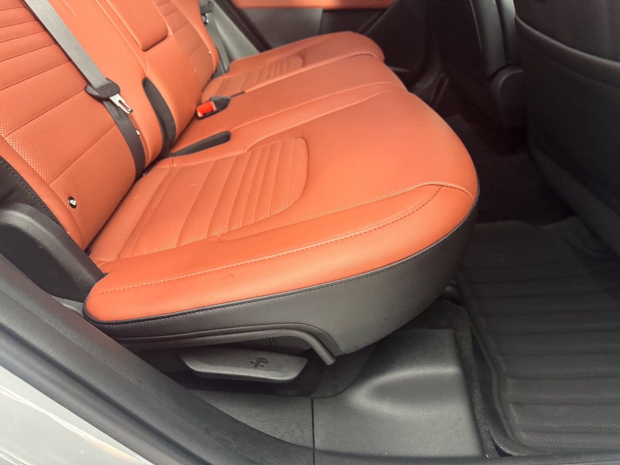 Used 2025 Kia Sportage SX FWD image 34