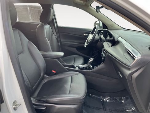 Used 2024 Buick Encore GX Sport Touring image 15