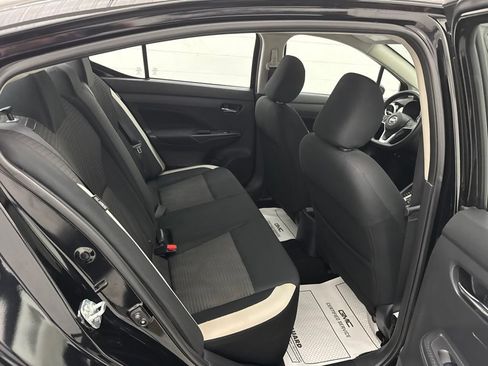 Used 2021 Nissan Versa SV FWD image 31