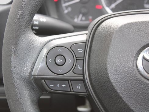 Used 2020 Toyota Corolla LE image 24