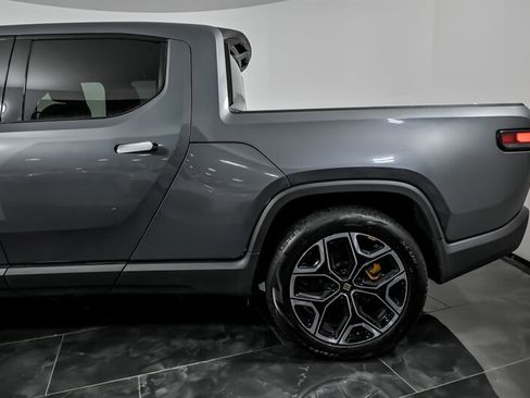 Used 2022 Rivian R1T Launch Edition image 8