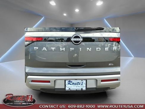 Used 2025 Nissan Pathfinder SL FWD image 20