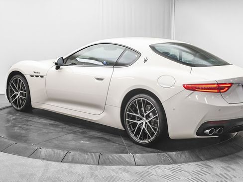 Used 2024 Maserati GranTurismo Modena image 5