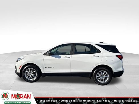Used 2023 Chevrolet Equinox LS image 2