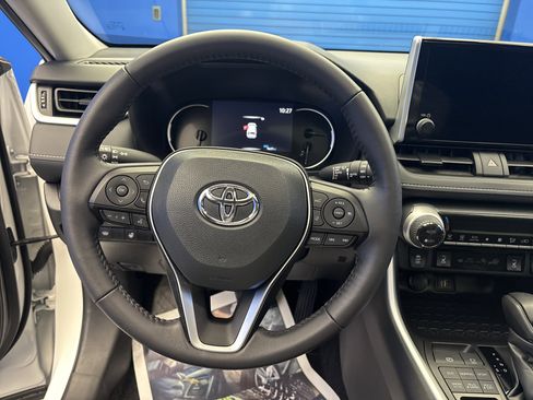 Used 2024 Toyota RAV4 XLE w/ Convenience Package AWD/4WD image 14