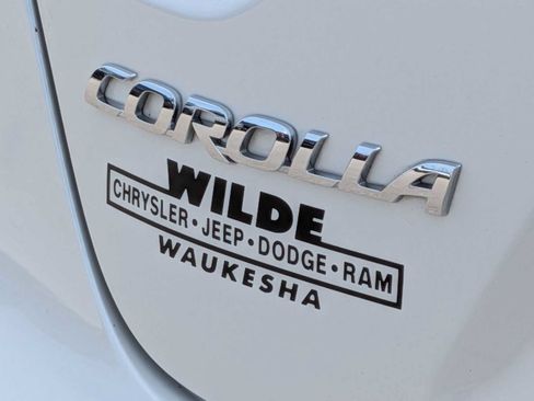 Used 2020 Toyota Corolla XSE FWD image 11