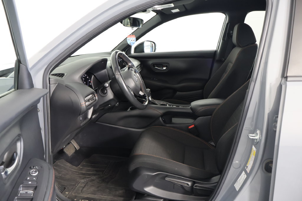 Used 2024 Honda HR-V Sport image 11