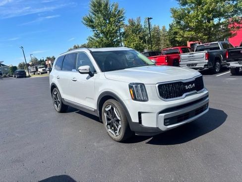 Used 2024 Kia Telluride EX AWD/4WD image 4