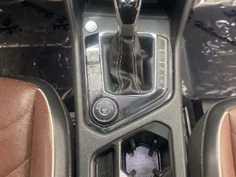 Used 2024 Volkswagen Tiguan SEL R-Line AWD/4WD image 17