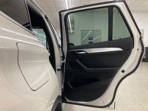 Used 2018 BMW X1 xDrive28i AWD/4WD image 35