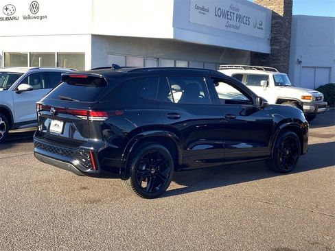 New 2026 Volkswagen Tiguan SE R-Line image 5