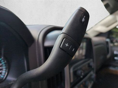 Used 2018 GMC Sierra 1500 SLT AWD/4WD image 17