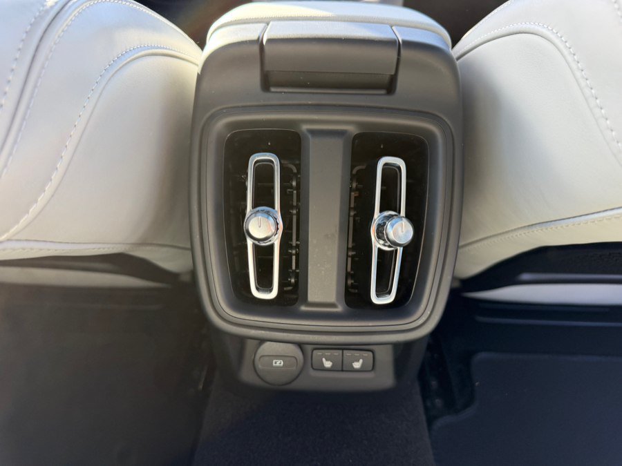 Used 2024 Polestar Polestar 2 RWD image 39