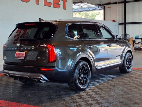 Used 2020 Kia Telluride EX w/ Towing Package image 8